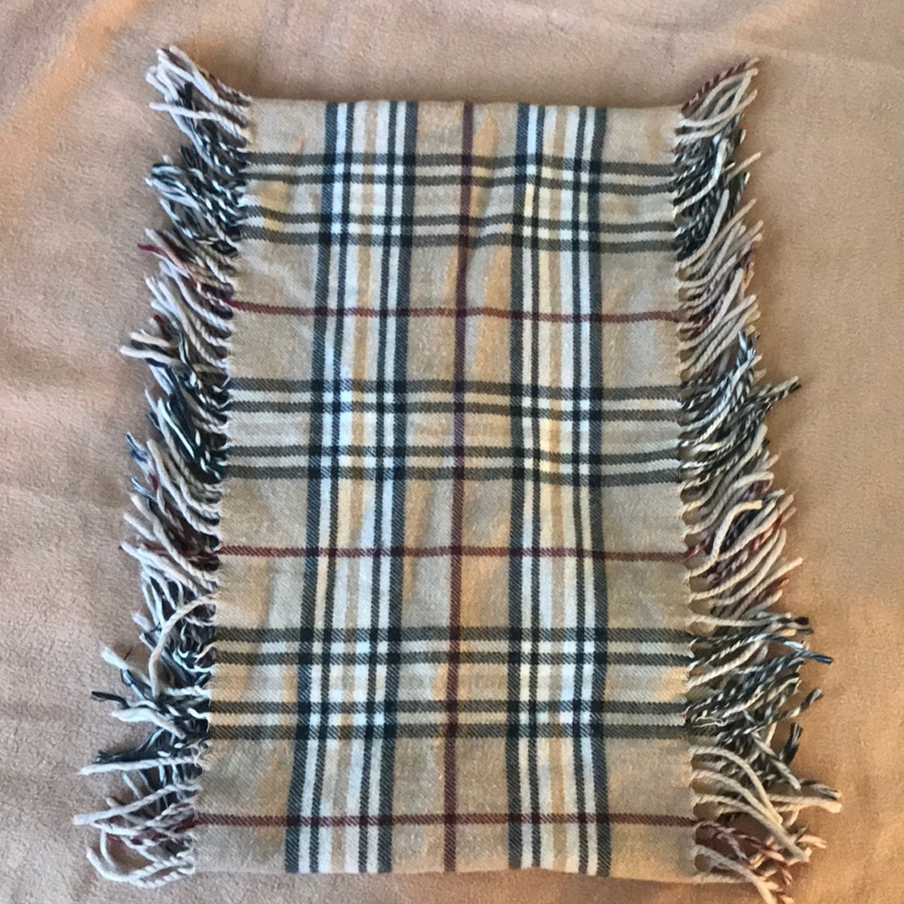 Gingham Wool Scarf with Fringe